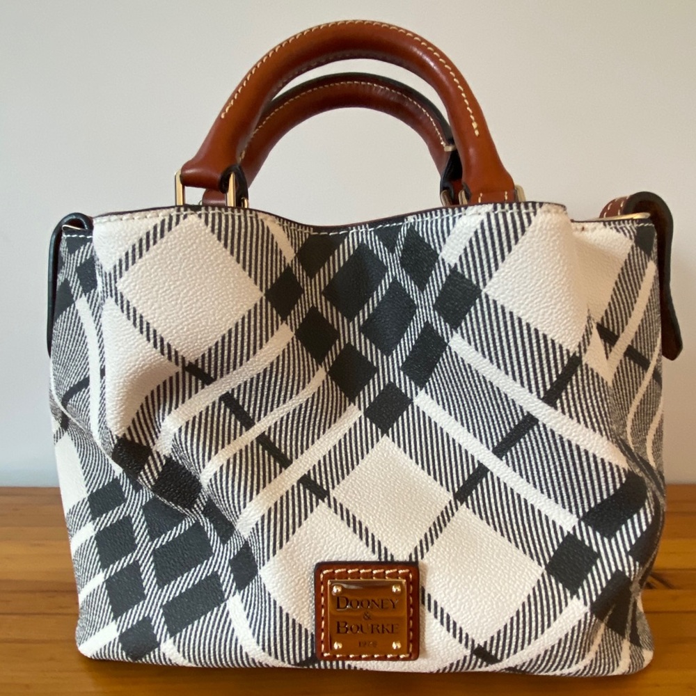 Dooney & Bourke Mini Barlow Purse